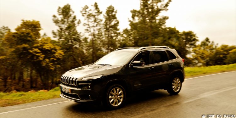 Jeep Cherokee 2.0 Multijet 140cv: Maus caminhos em classe executiva! 27