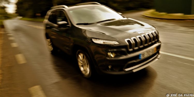 Jeep Cherokee 2.0 Multijet 140cv: Maus caminhos em classe executiva! 26