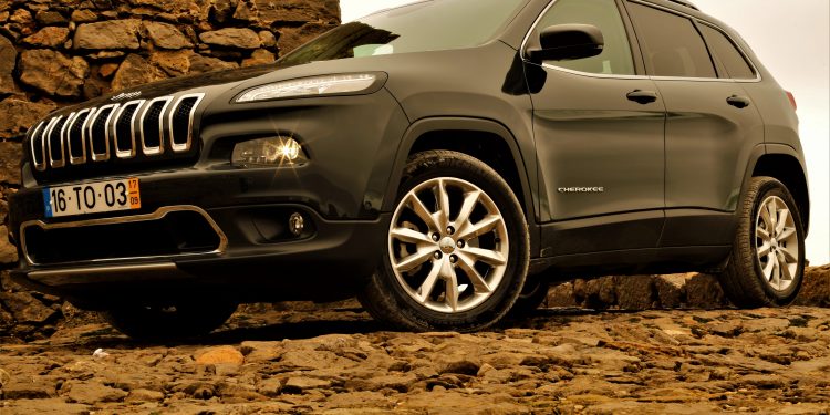 Jeep Cherokee 2.0 Multijet 140cv: Maus caminhos em classe executiva! 52