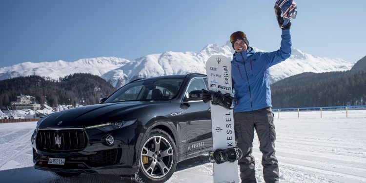 Maserati ajuda snowboarder a conseguir um recorde do Guiness! 15