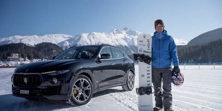 Maserati ajuda snowboarder a conseguir um recorde do Guiness! 17
