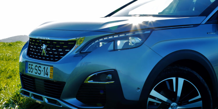 Peugeot 5008 1.6 HDI GT Line: Espaço Hi-Tech! 28