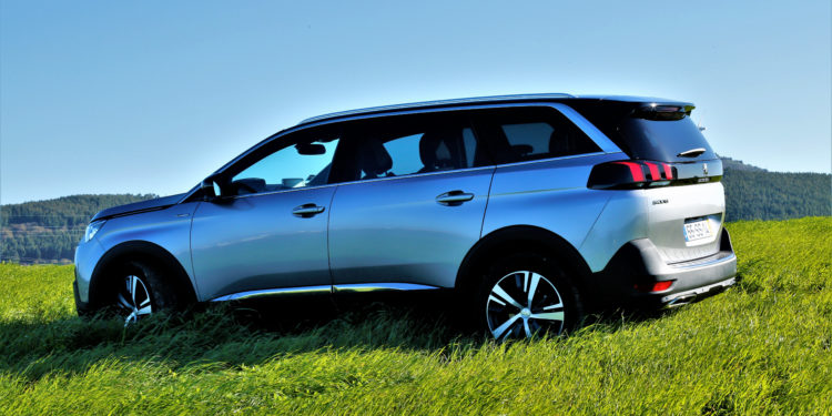 Peugeot 5008 1.6 HDI GT Line: Espaço Hi-Tech! 34