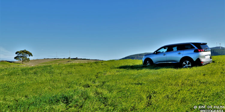 Peugeot 5008 1.6 HDI GT Line: Espaço Hi-Tech! 35