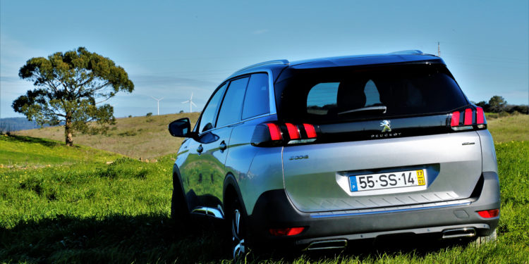 Peugeot 5008 1.6 HDI GT Line: Espaço Hi-Tech! 36