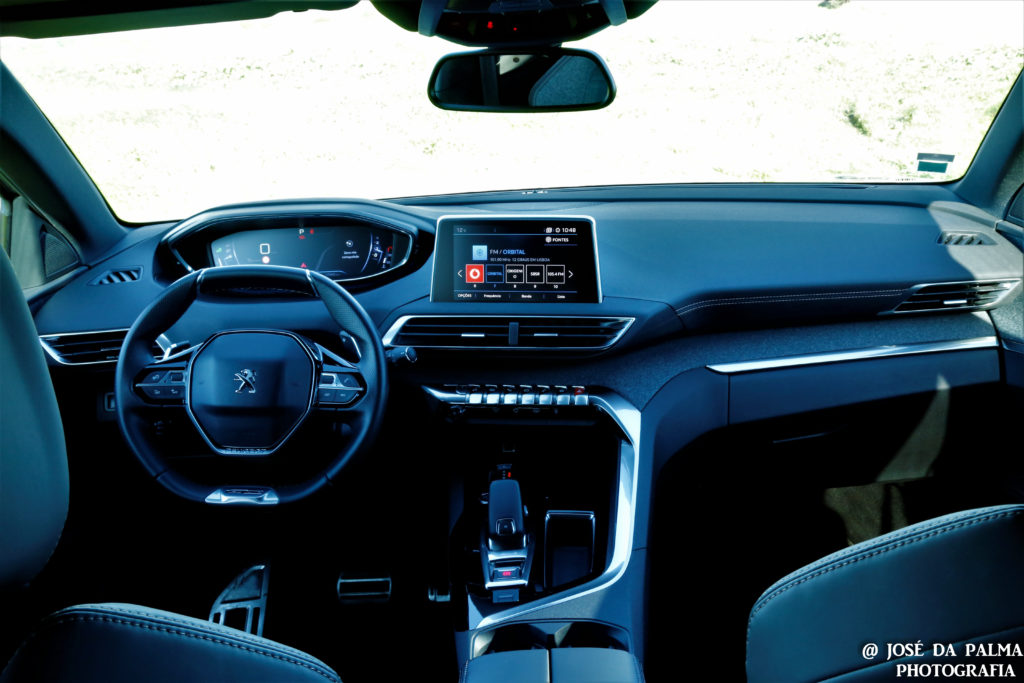 Peugeot 5008 1.6 HDI GT Line: Espaço Hi-Tech! 20