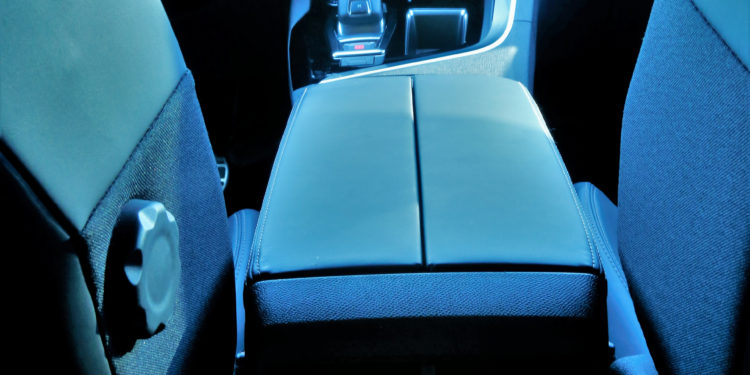 Peugeot 5008 1.6 HDI GT Line: Espaço Hi-Tech! 52