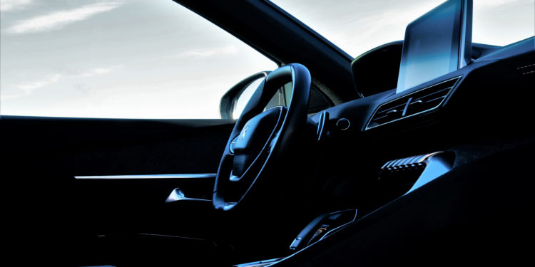 Peugeot 5008 1.6 HDI GT Line: Espaço Hi-Tech! 53