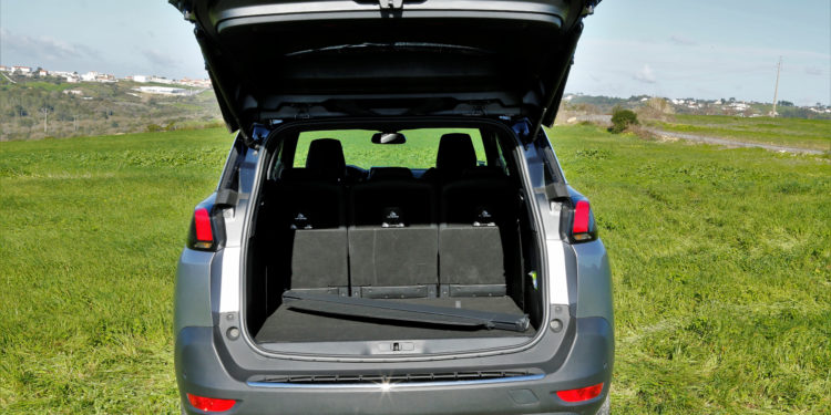 Peugeot 5008 1.6 HDI GT Line: Espaço Hi-Tech! 59