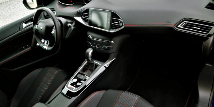 Peugeot 308 SW 1.2 Puretech GT Line: Estilo e dinâmica! 50