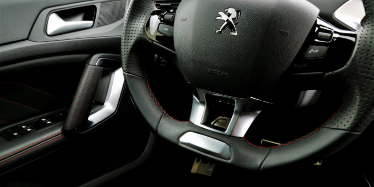 Peugeot 308 SW 1.2 Puretech GT Line: Estilo e dinâmica! 55