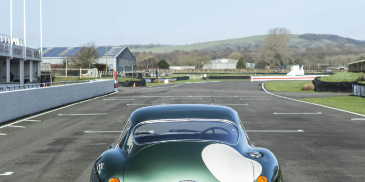 Aston Martin DB4GT Zagato: O Inglês mais caro de sempre? 22