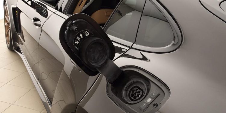 Panamera "GTR Stingray" da TopCar vai a Genebra à procura de um comprador! 13