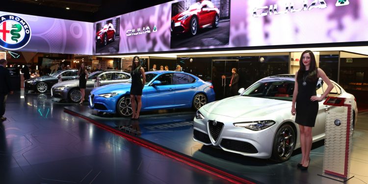 As "meninas" dos showrooms podem desaparecer! 18