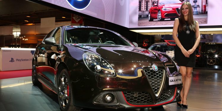 As "meninas" dos showrooms podem desaparecer! 15