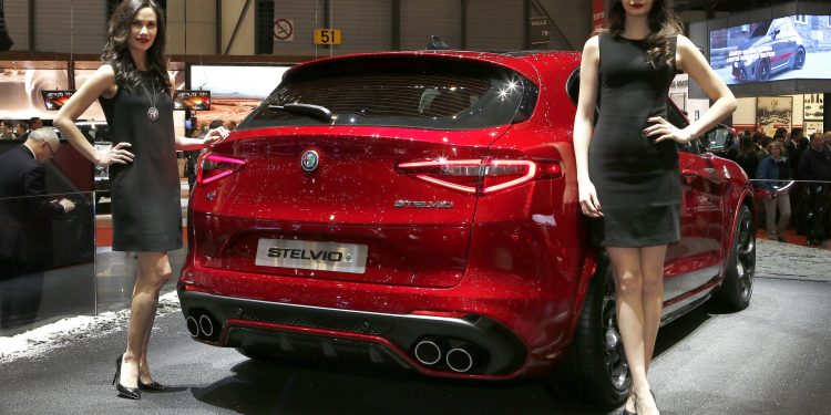 As "meninas" dos showrooms podem desaparecer! 13