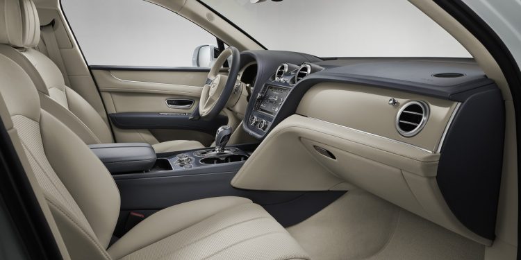 Este é o Bentley Bentayga Híbrido! 21