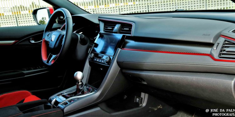 Honda Civic Type-R FK8: Ao volante do melhor tracção dianteira da actualidade! 75