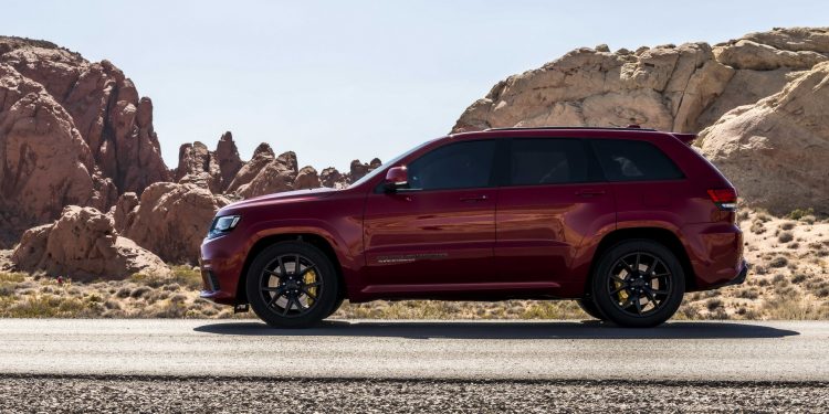 Jeep leva Cherokee, Wrangler e Trackhawk a Genebra! 19