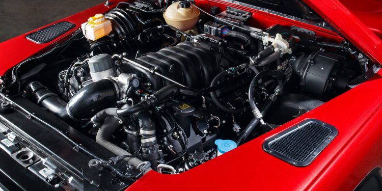 Land Rover Defender recebe versão limitada com V8 da Jaguar! 14