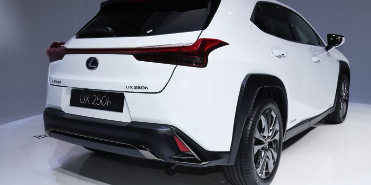 Lexus UX colecciona olhares em Genebra! 14 Lexus UX colecciona olhares em Genebra! 14