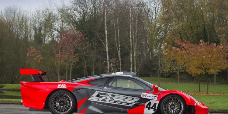 Este Mclaren F1 GTR é homologado para circular na via publica... E está à venda! 33