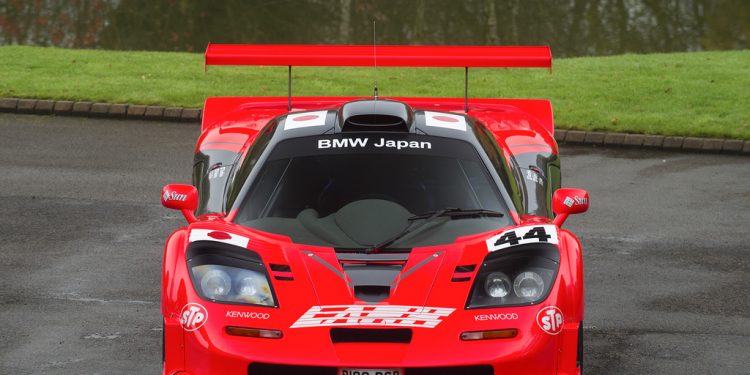 Este Mclaren F1 GTR é homologado para circular na via publica... E está à venda! 32