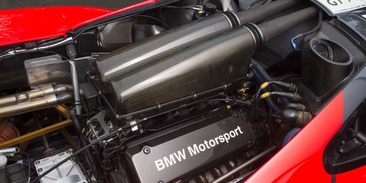 Este Mclaren F1 GTR é homologado para circular na via publica... E está à venda! 14