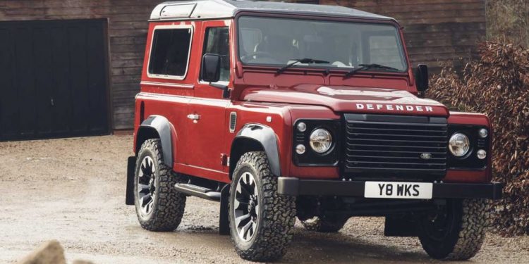 Land Rover Defender recebe versão limitada com V8 da Jaguar! 17