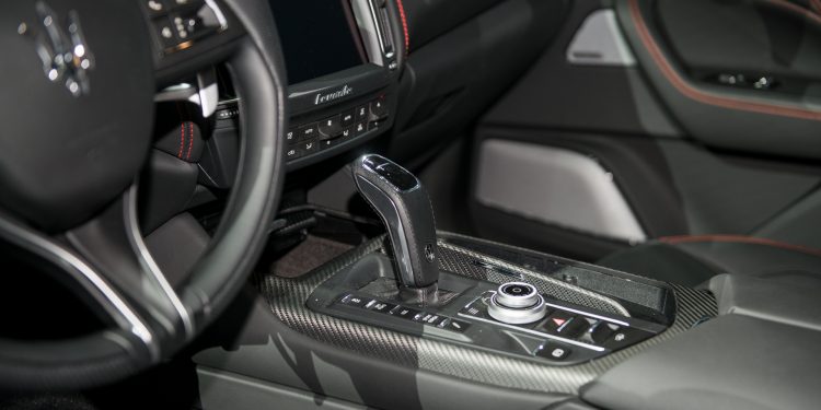 Maserati apresenta Levante Trofeo V8 no salão de Nova Iorque! 17