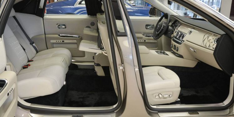 Este Rolls-Royce Ghost foi inspirado na arte Islâmica! 24