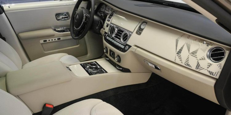 Este Rolls-Royce Ghost foi inspirado na arte Islâmica! 25