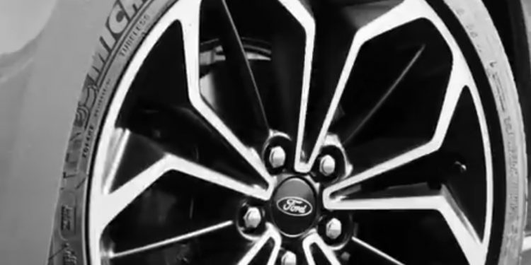 Ford lança vídeo "teaser" do novo Focus! 15