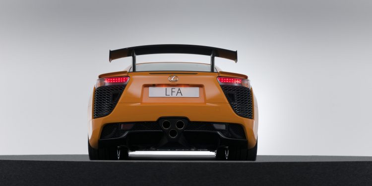 Lexus LFA Nurburgring Edition vai a leilão! 15