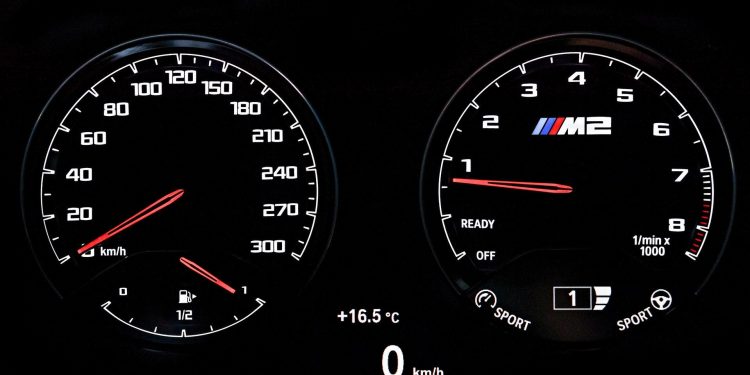 Este é o BMW M2 Competition! 33