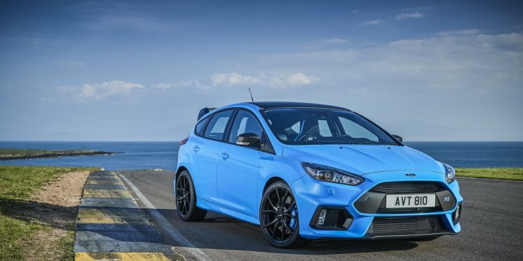 Ford Focus RS recebe motorização híbrida com 400cv! 19