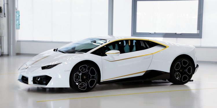 Lamborghini do Papa Francisco pode ultrapassar os 300.000€! 25