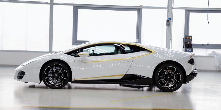 Lamborghini do Papa Francisco pode ultrapassar os 300.000€! 18