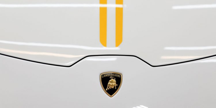 Lamborghini do Papa Francisco pode ultrapassar os 300.000€! 17