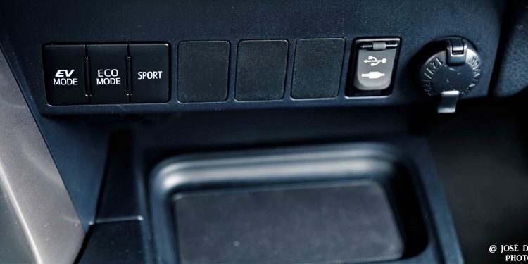 Toyota RAV4 Hybrid: Espaço e ecologia! 56