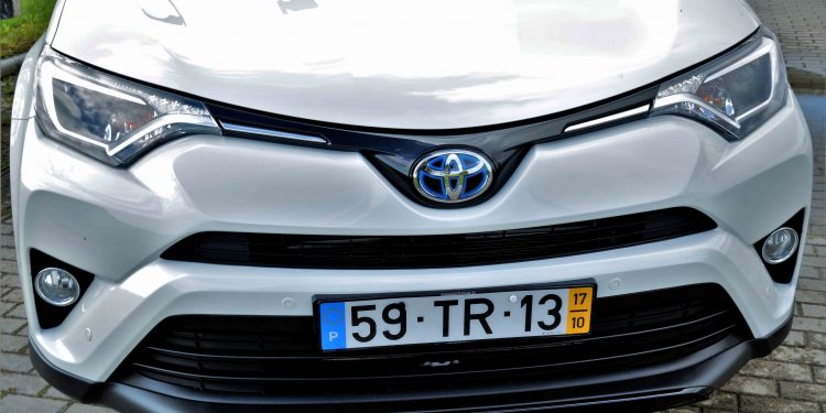 Toyota RAV4 Hybrid: Espaço e ecologia! 35