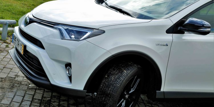 Toyota RAV4 Hybrid: Espaço e ecologia! 38