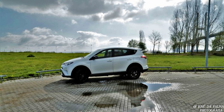 Toyota RAV4 Hybrid: Espaço e ecologia! 39