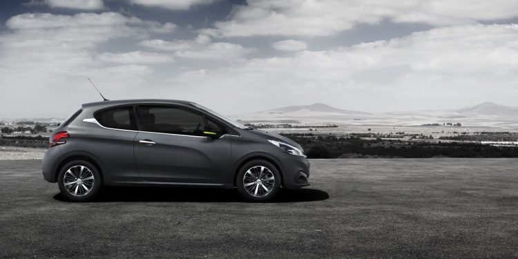 Podemos dizer "Adeus" ao Peugeot 208 de 3 portas! 15