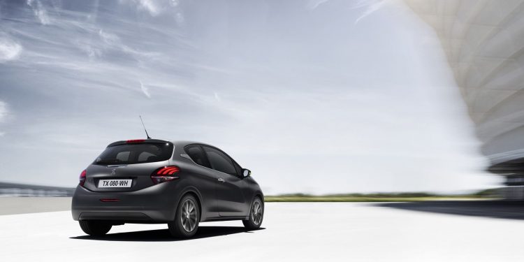 Podemos dizer "Adeus" ao Peugeot 208 de 3 portas! 14