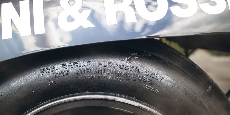 Este Porsche 917 está homologado para circular na via pública! 34