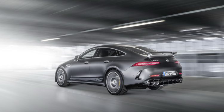 Mercedes AMG GT 63S chega com 4 portas e muita performance! 18