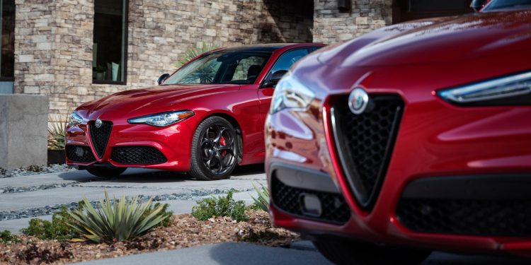 Alfa Romeo anuncia novo SUV, Giulia Coupe e novas motorizações híbridas! 16