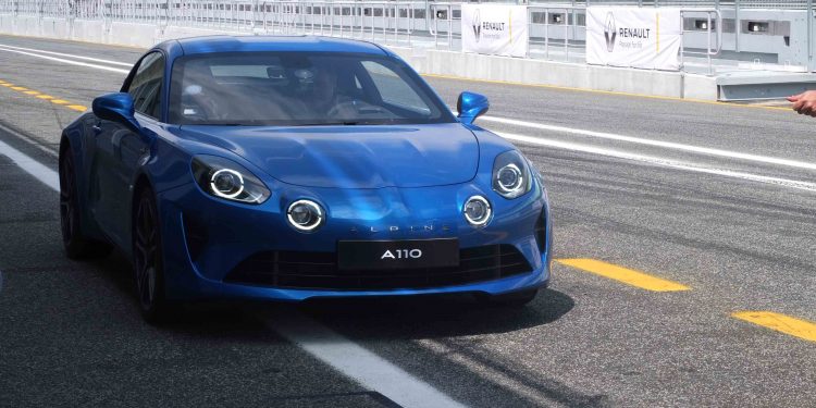 Pilotos por um dia ao volante do Alpine A110, Mégane IV R.S e Dacia Duster! 66