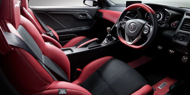 Honda S660 recebe versão Modulo X com vários upgrades! 31